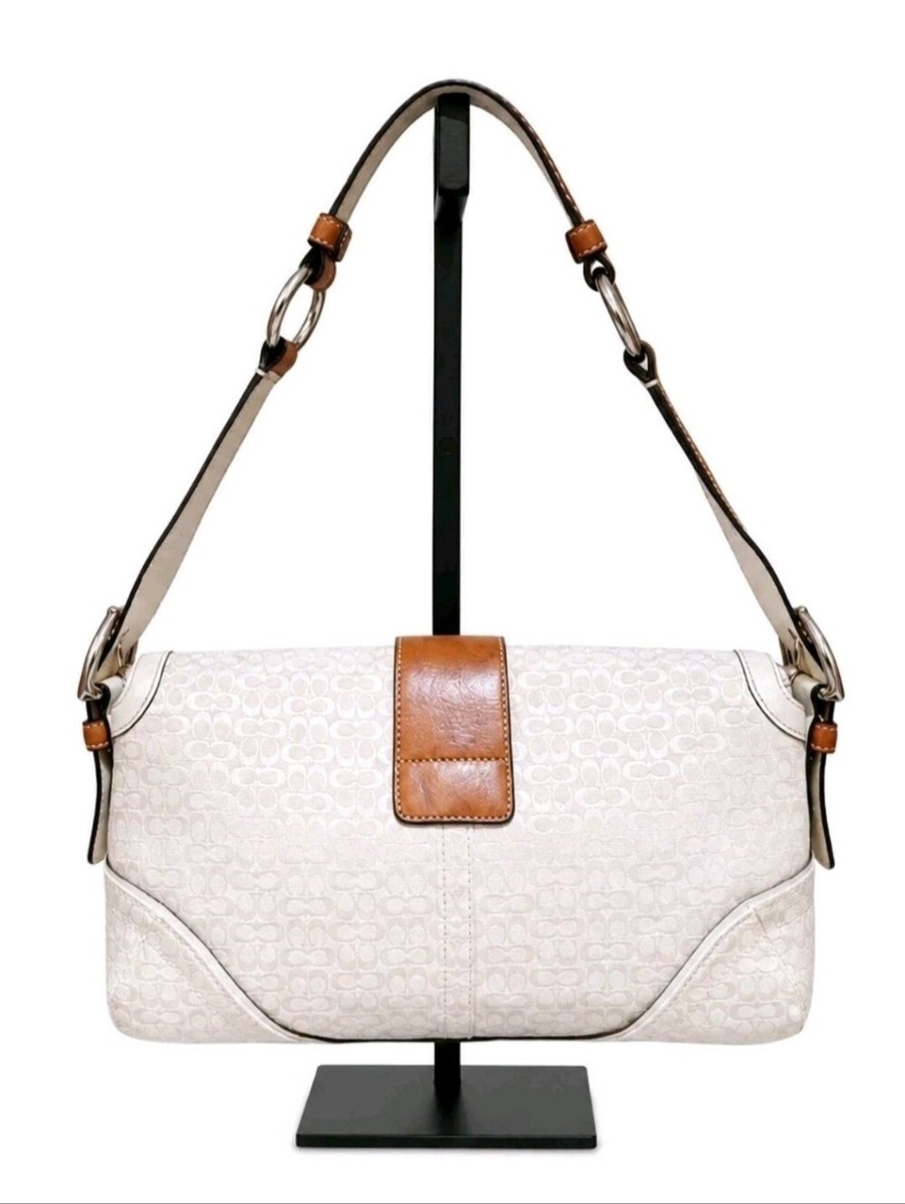 Vintage Coach White and Tan Jaquard Leather Shoulder Bag **NEAR MINT CONDITION** - Picture 4 of 16